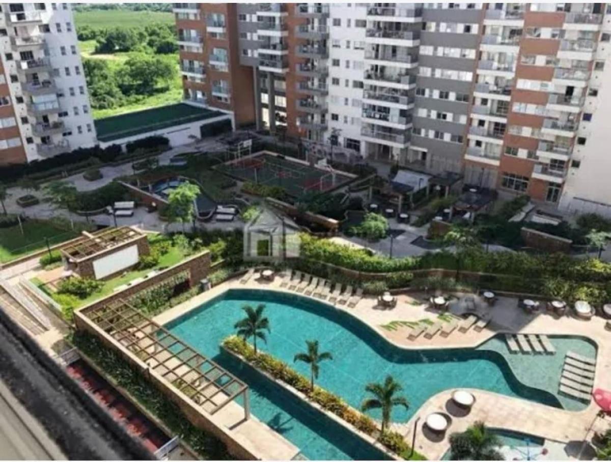 Cobertura Com 3 Apartamento *